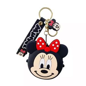 Pounces for money or headphones